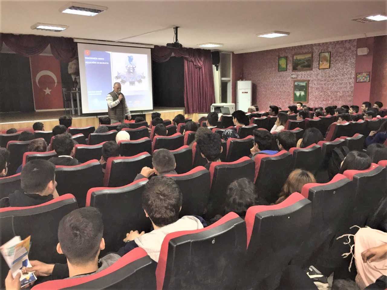 Mersin Erdemli  Akdeniz Anadolu Lisesi, Bilinçli Ve Güvenli İnternet semineri