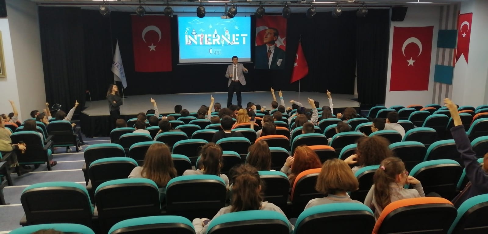 Ankara Yenimahalle Bilnet Okulları Öğrencilerine, Bilinçli Ve Güvenli İnternet Semineri