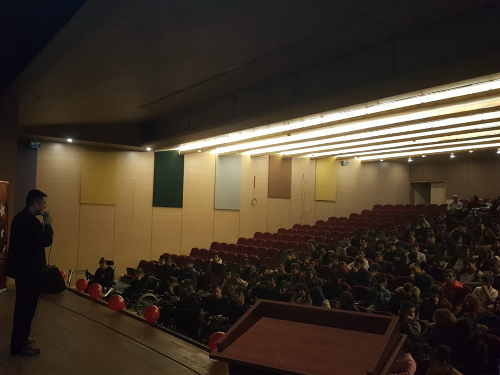 Ankara Çankaya Serçev Engelsiz Mesleki ve Teknik Anadolu Lisesi'nde Bilinçli ve Güvenli İnternet Semineri