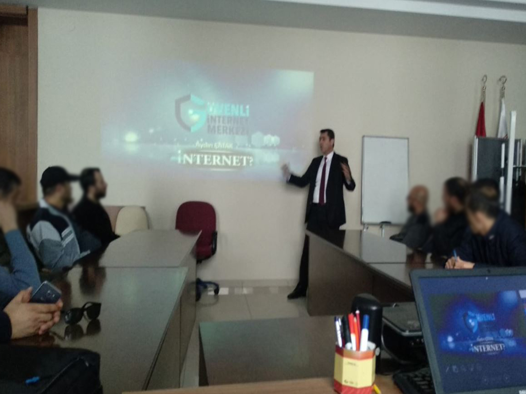 Ankara Sincan Batı Adliyesinde, Bilinçli Ve Güvenli İnternet Semineri