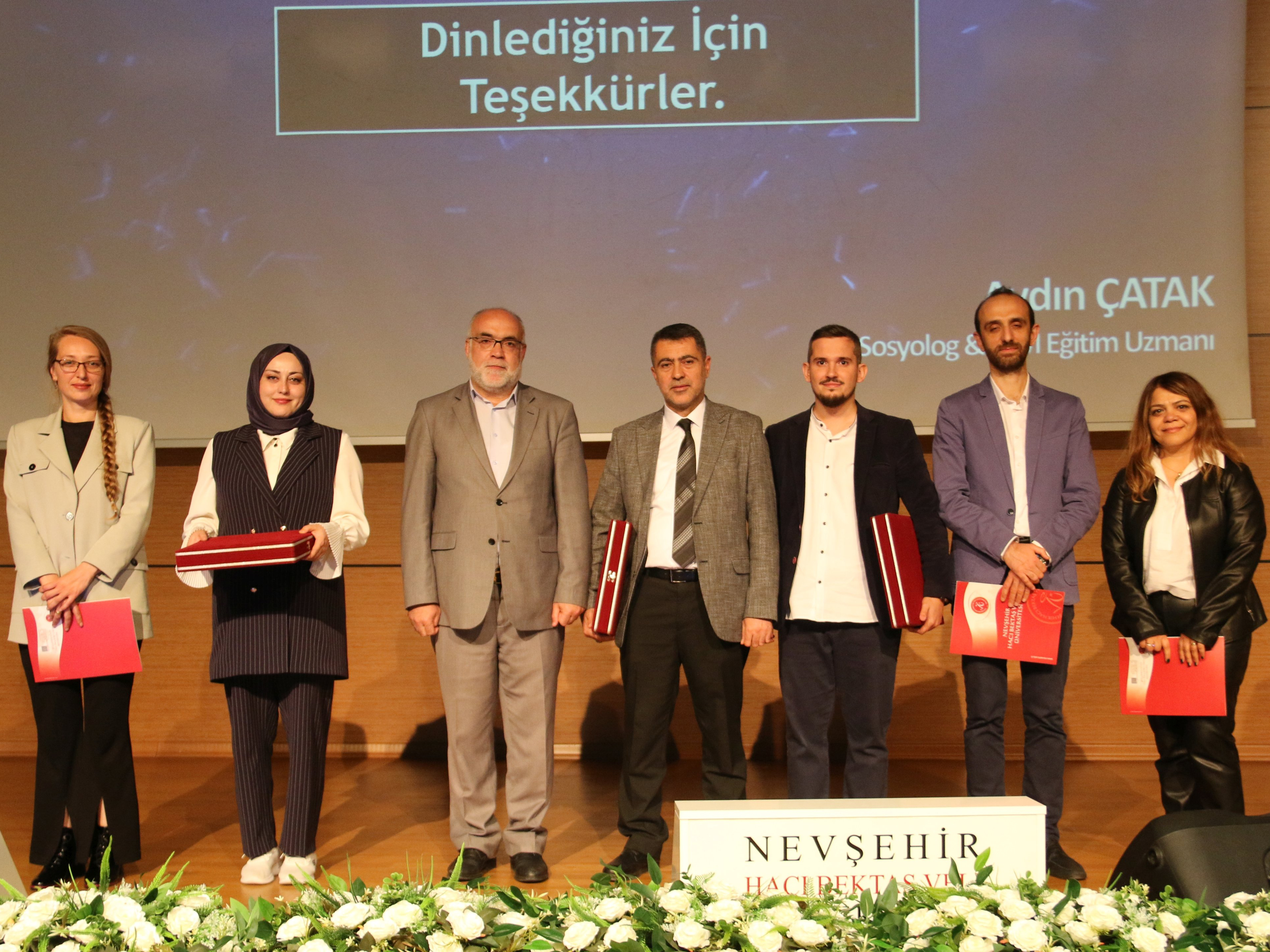 Nevşehir Hacı Bektaş Veli Üniversitesi Öğrencilerine Dijital Bağımlılık ve Sosyal Medyanın Bilinçli Kullanımı Konferansı