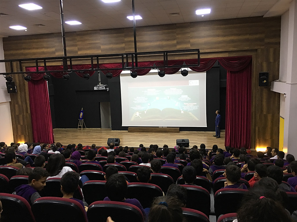 Diyarbakır Özel Maya Okulları'nda Bilinçli ve Güvenli İnternet Semineri